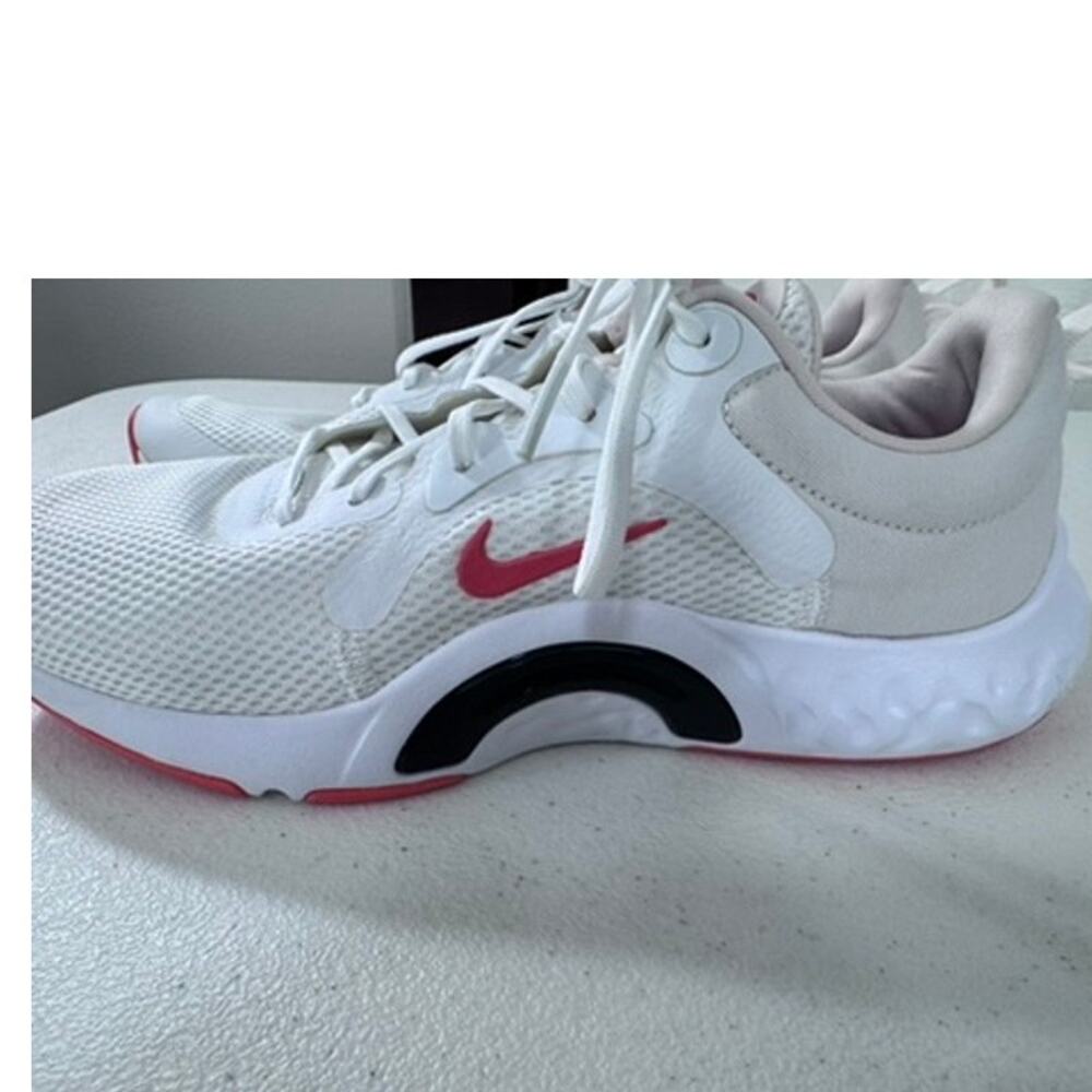 "NIKE" Renew ,Women's, In Season, TR 11, White Running, Tennis‎ Shoes,Size 9.5